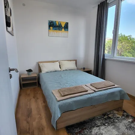 Apartment Sisi Art Varna